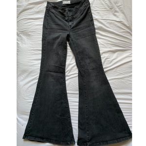 Free people bellbottom jeans 😻⚡️